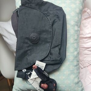 NWT Kipling Arvin Black Crossbody Bag with Monkey Keychain in Black